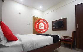 Capital O 49494 Hotel Balaji Towers Tiruchengodu 3* India